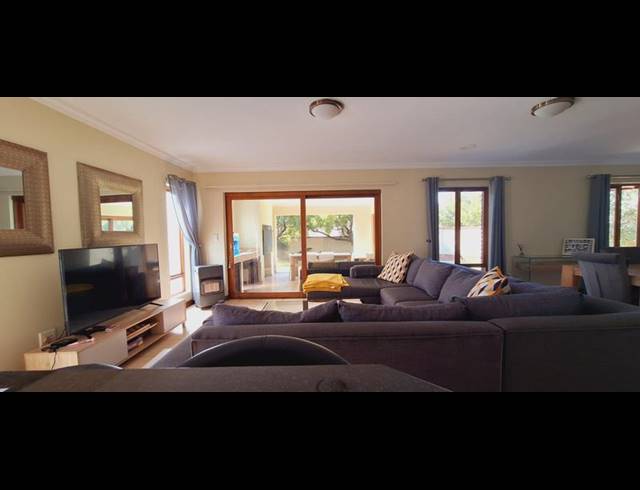 3 BEDROOM PROPERTY TO RENT IN MIDSTREAM ESTATE
